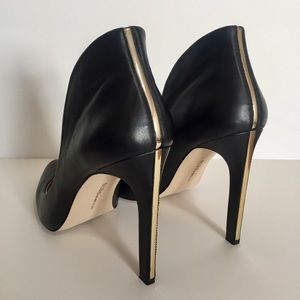 BCBG Cosette Heels Black Sz 9